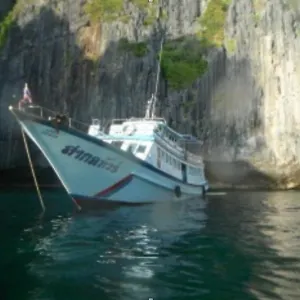 Maya Bay Sleepaboard Hotel Islas Phi Phi